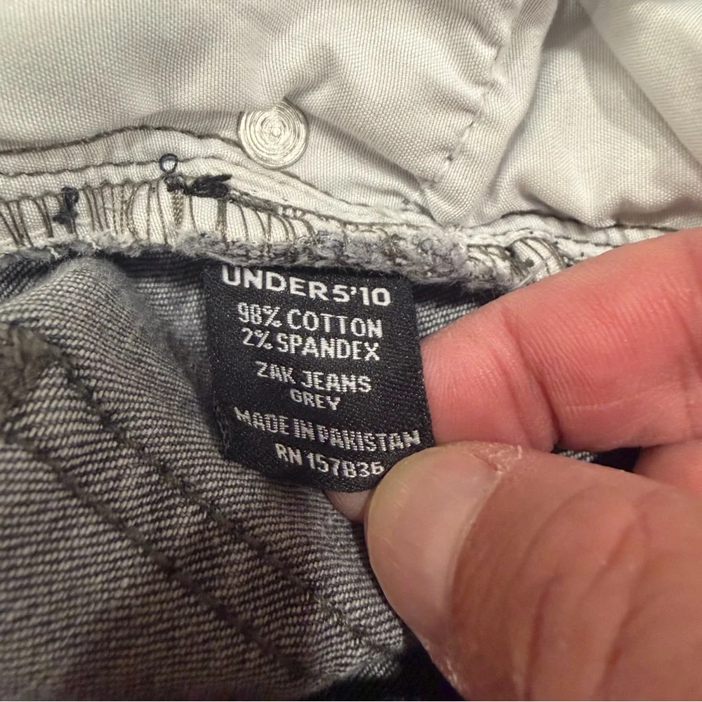 Under 5’10 Men’s Zak Jeans Gray